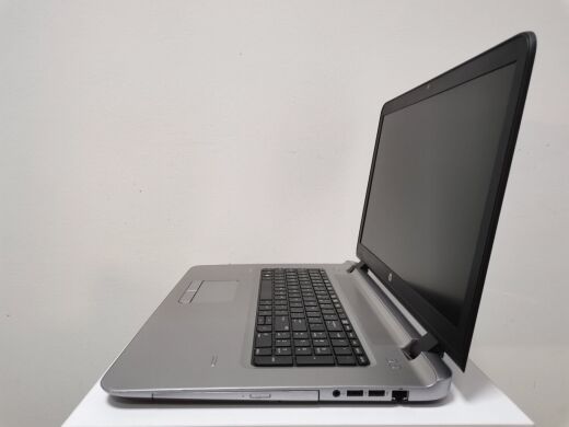 Ноутбук Б-клас HP ProBook 470 G3 / 17.3" (1920x1080) TN LED / Intel Core i7-6500U (2 (4) ядра по 2.5 - 3.1 GHz) / 16 GB DDR4 / 256 GB SSD M2+500 GB HDD / AMD Radeon R7 M340, 2 GB DDR3, 128-bit / NoWebCam