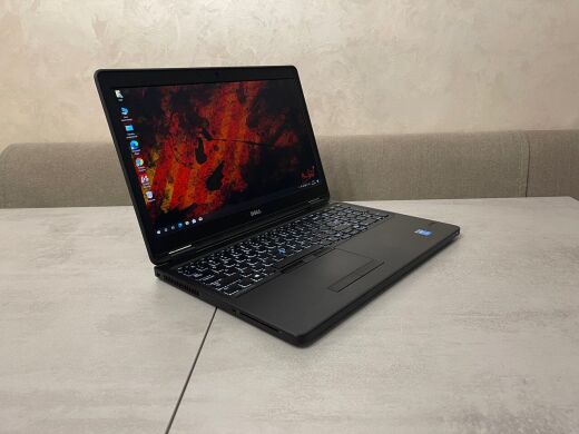 Ноутбук Dell Latitude E5550 / 15.6" (1920х1080) IPS / Intel Core i5-5300U (2 (4) ядра по 2.3 - 2.9 GHz) / 8 GB DDR3 / 240 GB SSD / Intel HD Graphics 5500 / WebCam 