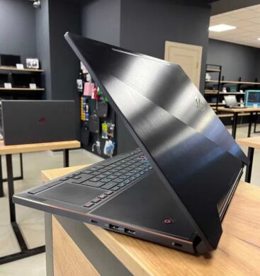 Ігровий ноутбук Asus ROG Zephyrus GX501 / 15.6" (1920x1080) IPS / Intel Core i7-7700HQ (4 (8) ядра по 2.8 - 3.8 GHz) / 24 GB DDR4 / 1000 GB SSD / nVidia GeForce GTX 1080 Max-Q, 8 GB GDDR5, 256-bit / WebCam / Win 10