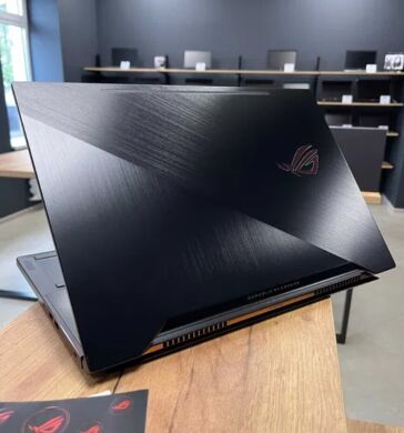 Ігровий ноутбук Asus ROG Zephyrus GX501 / 15.6" (1920x1080) IPS / Intel Core i7-7700HQ (4 (8) ядра по 2.8 - 3.8 GHz) / 24 GB DDR4 / 1000 GB SSD / nVidia GeForce GTX 1080 Max-Q, 8 GB GDDR5, 256-bit / WebCam / Win 10