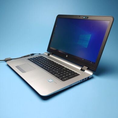 Ігровий ноутбук HP ProBook 470 G3 / 17.3" (1600x900) TN / Intel Core i5-6200U (2 (4) ядра по 2.3 - 2.8 GHz) / 8 GB DDR3 / 256 GB SSD / AMD Radeon R7 M340, 2 GB DDR3, 64-bit / WebCam / Win 10 Pro