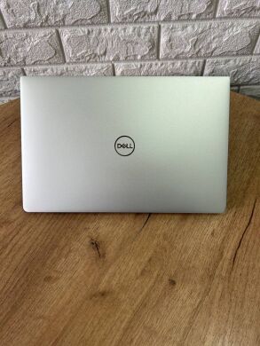 Ультрабук Dell XPS 13 7390 / 13.3" (3840x2160) IPS Touch / Intel Core i7-10710U (6 (12) ядер по 1.1 - 4.7 GHz) / 16 GB DDR3 / 512 GB SSD / Intel UHD Graphics / WebCam