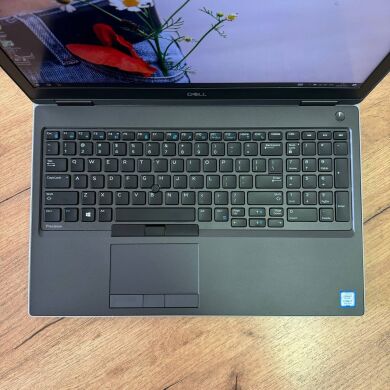 Мобильная рабочая станция Dell Precision 7540 / 15.6" (1920x1080) IPS / Intel Core i7-9850H (6 (12) ядер по 2.6 - 4.6 GHz) / 16 GB DDR4 / 512 GB SSD / nVidia Quadro T1000, 4 GB GDDR6, 128-bit / WebCam
