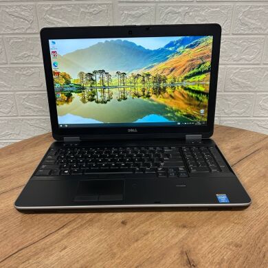 Ноутбук Б-класс Dell Latitude E6540 / 15.6" (1920x1080) IPS / Intel Core i7-4710MQ (4 (8) ядра по 2.5 - 3.5 GHz) / 8 GB DDR3 / 256 GB SSD / AMD Radeon HD 8790M, 2 GB GDDR5, 128-bit / WebCam / DVD-ROM Ноутбук Б-класс Dell Latitude E6540 / 15.6" (1920x1080) IPS / Intel Core i7-4710MQ (4 (8) ядра по 2.5 - 3.5 GHz) / 8 GB DDR3 / 256 GB SSD / AMD Radeon HD 8790M, 2 GB GDDR5, 128-bit / WebCam / DVD-ROM