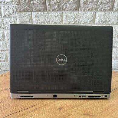 Мобильная рабочая станция Dell Precision 7540 / 15.6" (1920x1080) IPS / Intel Core i7-9850H (6 (12) ядер по 2.6 - 4.6 GHz) / 16 GB DDR4 / 512 GB SSD / nVidia Quadro T1000, 4 GB GDDR6, 128-bit / WebCam