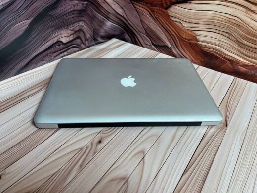 Ноутбук Б-клас Apple MacBook Pro 15 A1286 2012 / 15.4" (1440x900) TN / Intel Core i7-3720QM (4 (8) ядра по 2.6 - 3.6 GHz) / 8 GB DDR3 / 750 GB HDD / nVidia GeForce GT 650M, 1 GB GDDR3, 128-bit / WebCam / MacOS