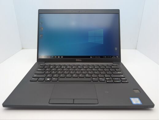 Ультрабук Dell Latitude 7390 / 13.3" (1920x1080) IPS / Intel Core i5-8350U (4 (8) ядра по 1.7 - 3.6 GHz) / 8 GB DDR4 / 256 GB SSD M.2 / Intel UHD Graphics 620 / WebCam / Fingerprint