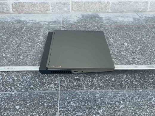 Игровой ноутбук Lenovo Legion 5 15IMH05 / 15.6" (1920x1080) IPS / Intel Core i7-10750H (6 (12) ядер по 2.6 - 5.0 GHz) / 16 GB DDR4 / 512 GB SSD / nVidia GeForce GTX 1660Ti, 6 GB GDDR6, 192-bit / WebCam / Windows 10 / АКБ NEW
