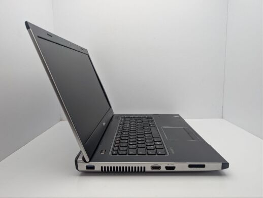 Ноутбук Dell Vostro 3555 / 15.6" (1366x768) TN / AMD A6-3420M (4 ядра по 1.5 - 2.4 GHz) / 8 GB DDR3 / 128 GB SSD / AMD Radeon HD 6520G Graphics / WebCam / DVD-ROM Ноутбук Dell Vostro 3555 / 15.6" (1366x768) TN / AMD A6-3420M (4 ядра по 1.5 - 2.4 GHz) / 8 GB DDR3 / 128 GB SSD / AMD Radeon HD 6520G Graphics / WebCam / DVD-ROM