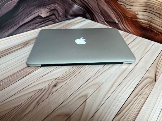 Ультрабук Б-клас Apple MacBook Pro 13 A1502 / 13.3" (2560x1600) IPS / Intel Core i7-4558U (2 (4) ядра по 2.8 - 3.3 GHz) / 16 GB DDR3 / 256 GB SSD / Intel Iris Graphics 5100 / WebCam / MacOS