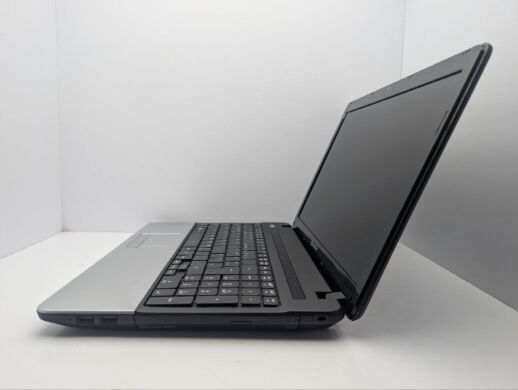 Ноутбук Packard Bell EasyNote TE11BZ / 15.6" (1366x768) TN / AMD E1-1200 (2 ядра по 1.4 GHz) / 6 GB DDR3 / 120 GB SSD / AMD Radeon HD 7310 Graphics / WebCam / DVD-ROM