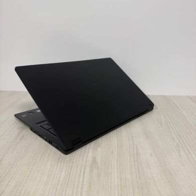 Ультрабук Б-клас Fujitsu LifeBook U759 / 15.6" (1920x1080) IPS / Intel Core i5-8365U (4 (8) ядра по 1.6 - 4.1 GHz) / 8 GB DDR4 / 256 GB SSD NVMe / Intel UHD Graphics / WebCam