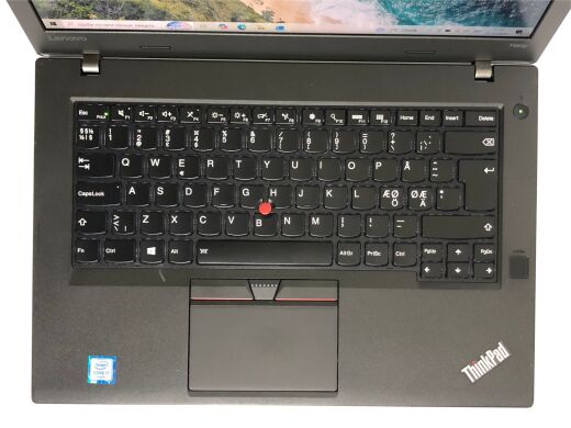 Ігровий ноутбук Lenovo ThinkPad T460p / 14" (1920x1080) IPS / Intel Core i7-6700HQ (4 (8) ядра по 2.6 - 3.5 GHz) / 8 GB DDR4 / 256 GB SSD / nVidia GeForce 940MX, 2 GB GDDR5, 64-bit / WebCam / Win 10 Home