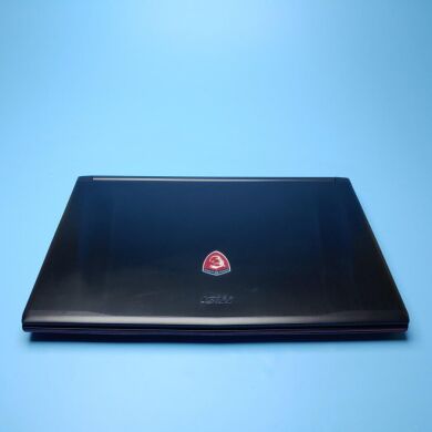Ігровий ноутбук MSI GE72 2QE Apache / 17.3" (1920x1080) IPS / Intel Core i7-4720HQ (4 (8) ядра по 2.6 - 3.6 GHz) / 16 GB DDR3 / 1000 GB SSD / nVidia GeForce GTX 965M, 2 GB DDR5, 128-bit / WebCam / Win 10 Home