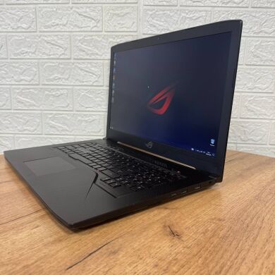 Игровой ноутбук Б-класс Asus ROG Strix 17 GL703GE / 17.3" (1920x1080) IPS / Intel Core i7-8750H (6 (12) ядер по 2.2 - 4.1 GHz) / 16 GB DDR4 / 256 GB SSD NVMe / nVidia GeForce GTX 1050 Ti, 4 GB GDDR5, 128-bit / WebCam