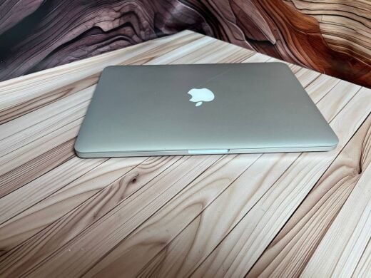 Ультрабук Б-клас Apple MacBook Pro 13 A1502 / 13.3" (2560x1600) IPS / Intel Core i7-4558U (2 (4) ядра по 2.8 - 3.3 GHz) / 16 GB DDR3 / 256 GB SSD / Intel Iris Graphics 5100 / WebCam / MacOS