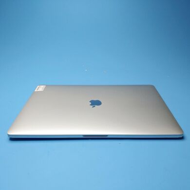 Ультрабук Apple MacBook Pro 15 2018 A1990 / 15.4" (2880x1800) IPS / Intel Core i7-8750H (6 (12) ядер по 2.2 - 4.1 GHz) / 32 GB DDR4 / 512 GB SSD / AMD Radeon Pro 555X, 4 GB GDDR5, 128-bit / WebCam / macOS Ультрабук Apple MacBook Pro 15 2018 A1990 / 15.4" (2880x1800) IPS / Intel Core i7-8750H (6 (12) ядер по 2.2 - 4.1 GHz) / 32 GB DDR4 / 512 GB SSD / AMD Radeon Pro 555X, 4 GB GDDR5, 128-bit / WebCam / macOS