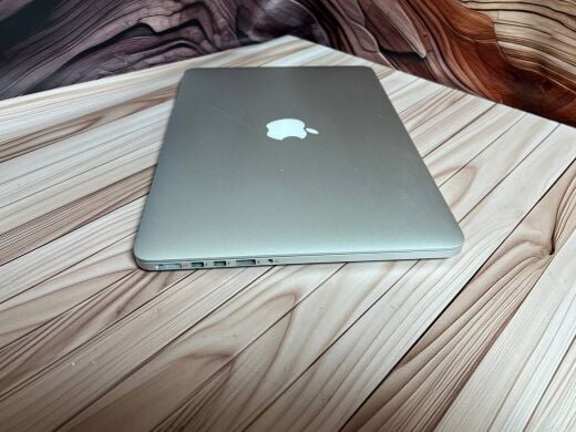 Ультрабук Б-клас Apple MacBook Pro 13 A1502 / 13.3" (2560x1600) IPS / Intel Core i7-4558U (2 (4) ядра по 2.8 - 3.3 GHz) / 16 GB DDR3 / 256 GB SSD / Intel Iris Graphics 5100 / WebCam / MacOS