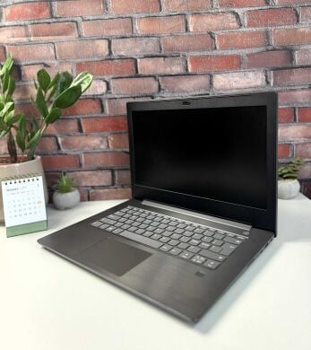 Ноутбук Lenovo V330-14IKB 81B0 / 14" (1920x1080) IPS / Intel Core i5-8250U (4 (8) ядра по 1.6 - 3.4 GHz) / 8 GB DDR4 / 256 GB SSD / Intel UHD Graphics 620 / WebCam