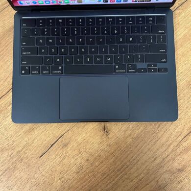 Ультрабук Apple MacBook Air 2024 A2681 / 13.6" (2560x1664) IPS / Apple M3 (8 ядер по 4.05 GHz) / 8 GB DDR5 / 256 GB SSD / Apple M3 Graphics / WebCam / MacOS