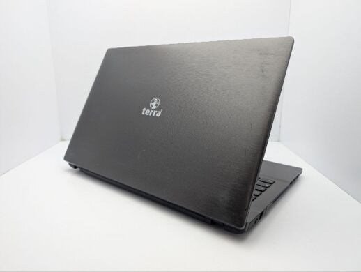 Ноутбук Terra Mobile 1528 / 15.6" (1366x768) TN / Intel Core i3-4000M (2 (4) ядра по 2.4 GHz) / 8 GB DDR3 / 120 GB SSD / Intel HD Graphics 4600 / WebCam / DVD-ROM / АКБ не тримає