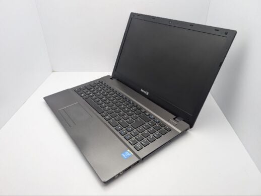 Ноутбук Terra Mobile 1528 / 15.6" (1366x768) TN / Intel Core i3-4000M (2 (4) ядра по 2.4 GHz) / 8 GB DDR3 / 120 GB SSD / Intel HD Graphics 4600 / WebCam / DVD-ROM / АКБ не тримає