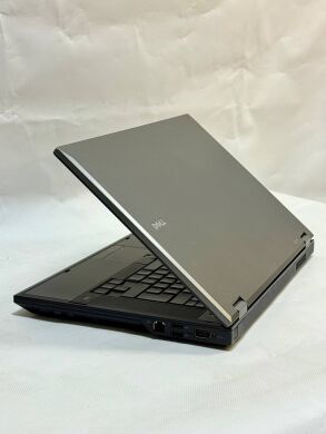 Ноутбук Б-класс Dell Latitude E5510 / 15.6" (1366x768) TN / Intel Core i5-560M (2 (4) ядра по 2.66 - 3.2 GHz) / 8 GB DDR3 / 120 GB SSD / Intel HD Graphics / WebCam / DVD-ROM / Не работает АКБ