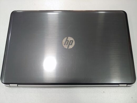 HP Pavilion 17-e134nr / 17.3" (1600x900) TN / AMD A8 A4500M (4 ядра по 1.9 - 2.8 GHz) / 8 GB DDR3 / 240 GB SSD / AMD Radeon HD 7640G / WebCam / DVD-RW