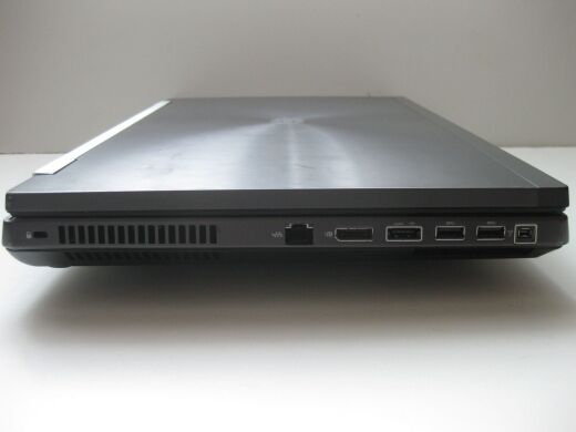 Мобільна робоча станція Б-клас HP EliteBook 8770w / 17.3" (1920x1080) TN / Intel Core i7-3630QM (4 (8) ядра по 2.4 - 3.4 GHz) / 16 GB DDR3 / 250 GB SSD + 500 GB HDD / AMD FirePro M4000, 1 GB GDDR5, 128-bit / WebCam / DVD-ROM Мобільна робоча станція Б-клас HP EliteBook 8770w / 17.3" (1920x1080) TN / Intel Core i7-3630QM (4 (8) ядра по 2.4 - 3.4 GHz) / 16 GB DDR3 / 250 GB SSD + 500 GB HDD / AMD FirePro M4000, 1 GB GDDR5, 128-bit / WebCam / DVD-ROM