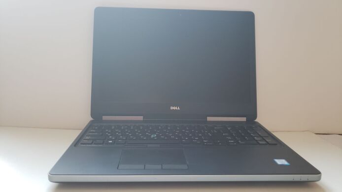 Мобильная рабочая станция Dell Precision 7510 / 15.6" (1920x1080) IPS / Intel Core i7-6920HQ (4 (8) ядра по 2.9 - 3.8 GHz) / 32 GB DDR4 / 256 GB SSD M.2 + 750 GB HDD / nVidia Quadro M2000M, 4 GB GDDR5, 128-bit / WebCam / Win 10 Pro