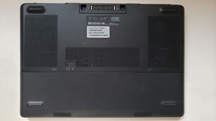 Мобильная рабочая станция Dell Precision 7510 / 15.6" (1920x1080) IPS / Intel Core i7-6920HQ (4 (8) ядра по 2.9 - 3.8 GHz) / 32 GB DDR4 / 256 GB SSD M.2 + 750 GB HDD / nVidia Quadro M2000M, 4 GB GDDR5, 128-bit / WebCam / Win 10 Pro