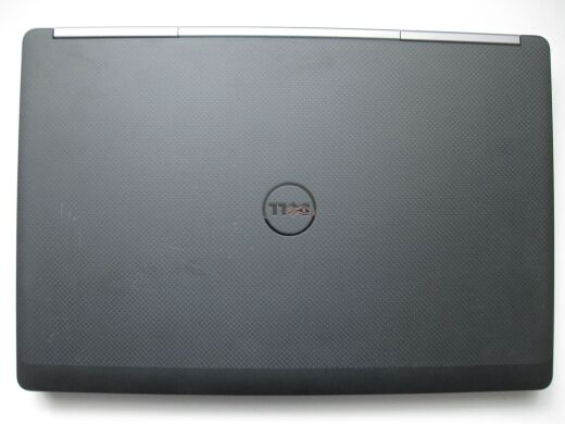 Мобильная рабочая станция Dell Precision 7710 / 17.3" (1920x1080) IPS / Intel Core i7-6820HQ (4 (8) ядра по 2.7 - 3.6 GHz) / 32 GB DDR4 / 512 GB SSD M.2 + 1000 GB HDD / nVidia Quadro M3000M, 4 GB GDDR5, 256-bit / WebCam / АКБ не держит