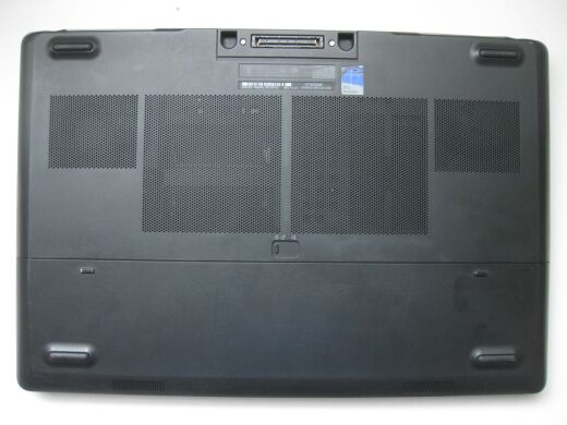 Мобильная рабочая станция Dell Precision 7710 / 17.3" (1920x1080) IPS / Intel Core i7-6820HQ (4 (8) ядра по 2.7 - 3.6 GHz) / 32 GB DDR4 / 512 GB SSD M.2 + 1000 GB HDD / nVidia Quadro M3000M, 4 GB GDDR5, 256-bit / WebCam / АКБ не держит