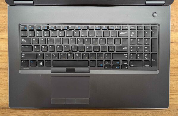 Мобільна робоча станція Dell Precision 7740 / 17.3" (1920x1080) IPS / Intel Xeon E-2276M (6 (12) ядер по 2.8 - 4.7 GHz) / 32 GB DDR4 / 512 GB SSD + 512 GB SSD / nVidia Quadro RTX 4000, 8 GB GDDR6, 256-bit / WebCam / Windows 10