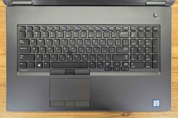 Мобильная рабочая станция Dell Precision 7740 / 17.3" (1920x1080) IPS / Intel Xeon E-2276M (6 (12) ядер по 2.8 - 4.7 GHz) / 32 GB DDR4 / 512 GB SSD / nVidia Quadro RTX 4000, 8 GB GDDR6, 256-bit / WebCam / HDMI / Windows 10
