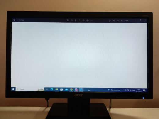 Монітор Б-клас Acer V206HQL / 19.5" (1366x768) TN / VGA / VESA 100x100