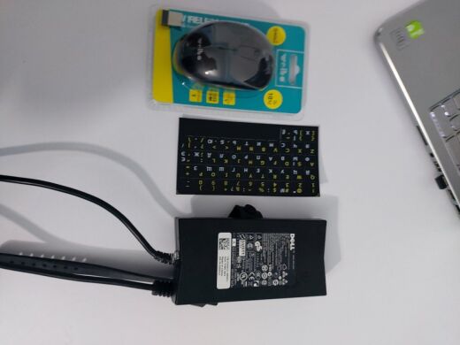 Ноутбук Б-клас Dell Inspiron 15 7537 / 15.6" (1920x1080) TN / Intel Core i7-4510U (2 (4) ядра по 2.0 - 3.1 GHz) / 16 GB DDR3 / 512 GB SSD / nVidia GeForce GT 750M, 2 GB GDDR5, 128-bit / WebCam / HDMI + Бездротова мишка