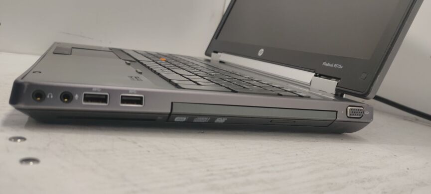 Ноутбук Б-клас HP EliteBook 8570w / 15.6" (1920x1080) TN / Intel Core i7-3520M (2 (4) ядра по 2.9 - 3.6 GHz) / 8 GB DDR3 / 256 GB SSD / AMD Radeon HD 7730M, 1 GB DDR3, 128-bit / WebCam