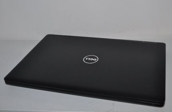Ноутбук Dell Latitude 5580 / 15.6" (1920x1080) IPS / Intel Core i5-7440HQ (4 ядра по 2.8 - 3.8 GHz) / 8 GB DDR4 / 256 GB SSD / Intel HD Graphics 630 / WebCam / HDMI