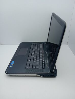 Ноутбук Dell XPS L502 / 15.6" (1366x768) TN / Intel Core i7-740QM (4 (8) ядра по 1.73 - 2.93 GHz) / 6 GB DDR3 / 1000 GB HDD / nVidia GeForce GT 435M, 2 GB DDR3, 64-bit / WebCam