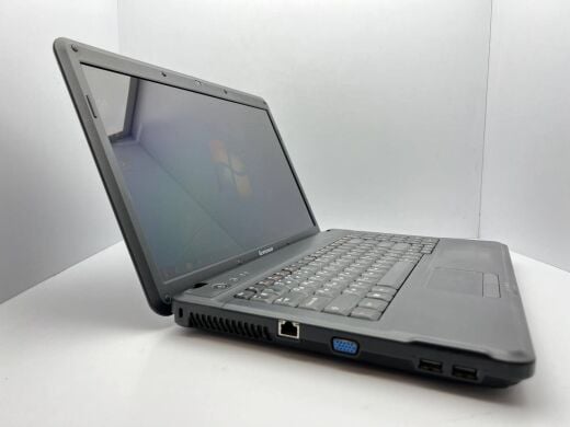 Ноутбук Lenovo G550 / 15.6" (1366x768) TN / Intel Pentium T4400 (2 ядра по 2.2 GHz) / 4 GB DDR3 / 500 GB HDD / Intel GMA 4500M Graphics / WebCam Ноутбук Lenovo G550 / 15.6" (1366x768) TN / Intel Pentium T4400 (2 ядра по 2.2 GHz) / 4 GB DDR3 / 500 GB HDD / Intel GMA 4500M Graphics / WebCam