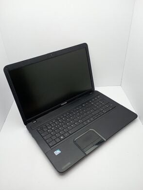 Ноутбук Toshiba C870 / 17.3" (1600x900) TN / Intel Pentium 2020M (2 ядра по 2.4 GHz) / 6 GB DDR3 / 500 GB HDD / Intel HD Graphics / WebCam