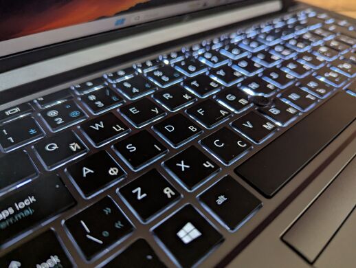 Мобільна робоча станція HP zBook Firefly 14 G8 / 14" (1920x1080) IPS / Intel Core i7-1165G7 (4 (8) ядра по 2.8 - 4.7 GHz) / 16 GB DDR4 / 512 GB SSD / nVidia T500, 4 GB GDDR6, 64-bit / WebCam / Fingerprint / Windows 11