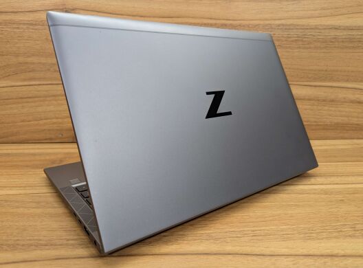 Мобільна робоча станція HP zBook Firefly 14 G8 / 14" (1920x1080) IPS / Intel Core i7-1165G7 (4 (8) ядра по 2.8 - 4.7 GHz) / 16 GB DDR4 / 512 GB SSD / nVidia T500, 4 GB GDDR6, 64-bit / WebCam / Fingerprint / Windows 11