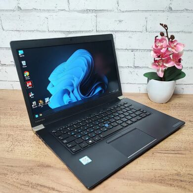 Ультрабук Toshiba Tecra X40-E / 14" (1920x1080) TN / Intel Core i5-8250U (4 (8) ядра по 1.6 - 3.4 GHz) / 16 GB DDR4 / 256 GB SSD / Intel UHD Graphics 620 / WebCam Ультрабук Toshiba Tecra X40-E / 14" (1920x1080) TN / Intel Core i5-8250U (4 (8) ядра по 1.6 - 3.4 GHz) / 16 GB DDR4 / 256 GB SSD / Intel UHD Graphics 620 / WebCam