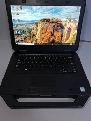 Защищенный ноутбук Dell Latitude 5414 Rugged / 14" (1920x1080) IPS Touch / Intel Core i5-6300U (2 (4) ядра по 2.4 - 3.0 GHz) / 8 GB DDR4 / 256 GB SSD / Intel HD Graphics 520 / WebCam