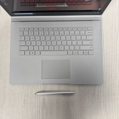 Игровой ультрабук-трансформер Microsoft Surface Book 2 / 15.0" (3240x2160) IPS Touch / Intel Core i7-8650U (4 (8) ядра по 1.9 - 4.2 GHz) / 16 GB DDR4 / 512 GB SSD NVMe / nVidia GeForce GTX 1060 Max-Q, 6 GB GDDR5, 192-bit / WebCam