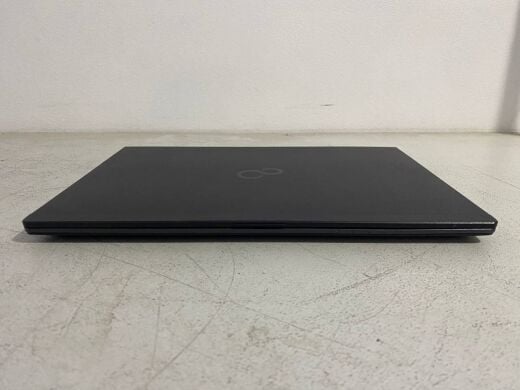 Ноутбук Fujitsu LifeBook U937 / 13.3" (1920x1080) IPS / Intel Core i5-7300U (2 (4) ядра по 2.6 - 3.5 GHz) / 8 GB DDR4 / 128 GB SSD / Intel HD Graphics 620 / WebCam Ноутбук Fujitsu LifeBook U937 / 13.3" (1920x1080) IPS / Intel Core i5-7300U (2 (4) ядра по 2.6 - 3.5 GHz) / 8 GB DDR4 / 128 GB SSD / Intel HD Graphics 620 / WebCam