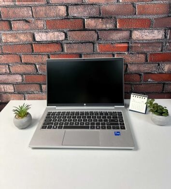 Ультрабук HP ProBook 440 G8 / 14" (1920x1080) IPS / Intel Core i5-1135G7 (4 (8) ядра по 4.2 GHz) / 8 GB DDR4 / 256 GB SSD / Intel Iris Xe Graphics / WebCam