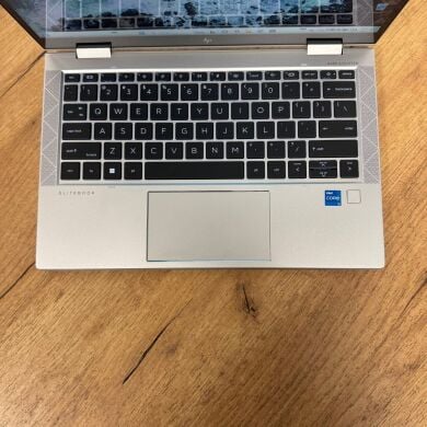 Ультрабук-трансформер Б-класс HP EliteBook 830 G8 x360 / 13.3" (1920x1080) IPS Touch / Intel Core i5-1145G7 (4 (8) ядра по 2.6 - 4.4 GHz) / 16 GB DDR4 / 512 GB SSD / Intel Iris Xe Graphics / WebCam